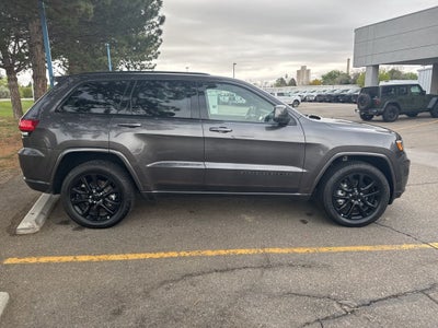 2021 Jeep Grand Cherokee Laredo X 4x4