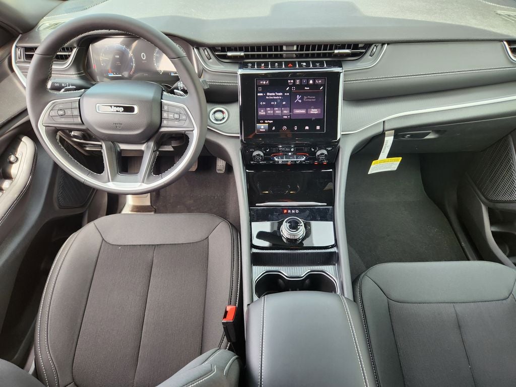2026 Jeep Grand Cherokee GRAND CHEROKEE LAREDO X 4X4