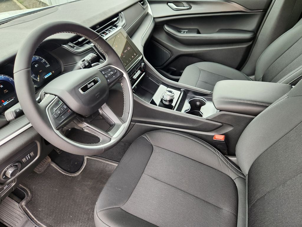 2026 Jeep Grand Cherokee Laredo X