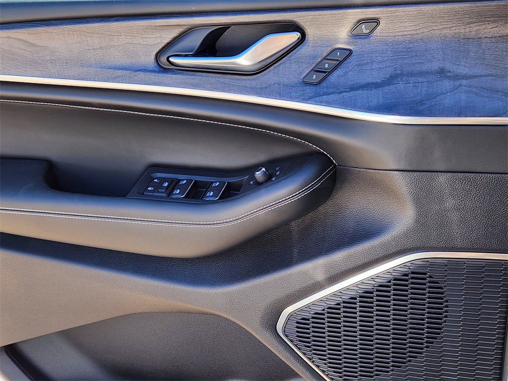 2025 Jeep Grand Cherokee GRAND CHEROKEE OVERLAND 4X4