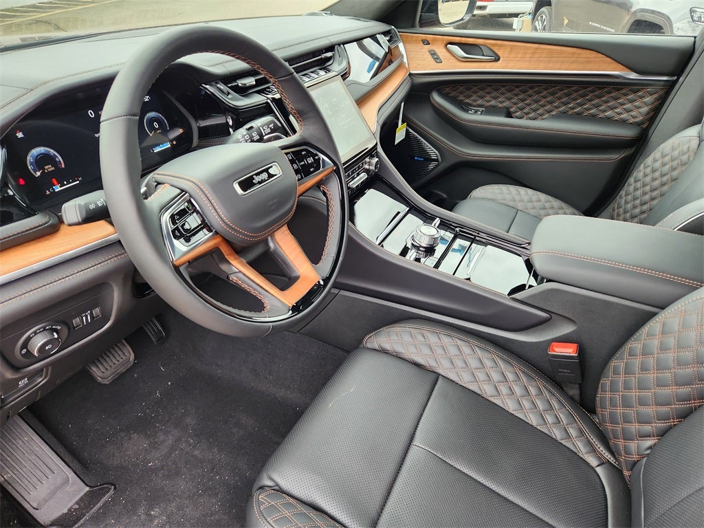 2025 Jeep Grand Cherokee GRAND CHEROKEE L SUMMIT RESERVE 4X4