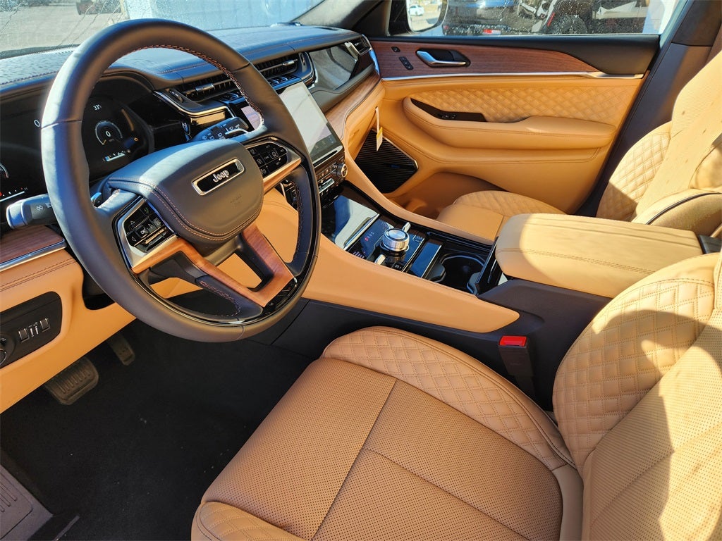 2025 Jeep Grand Cherokee GRAND CHEROKEE L SUMMIT RESERVE 4X4