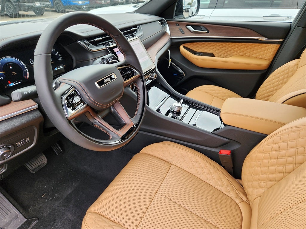 2025 Jeep Grand Cherokee GRAND CHEROKEE L SUMMIT 4X4