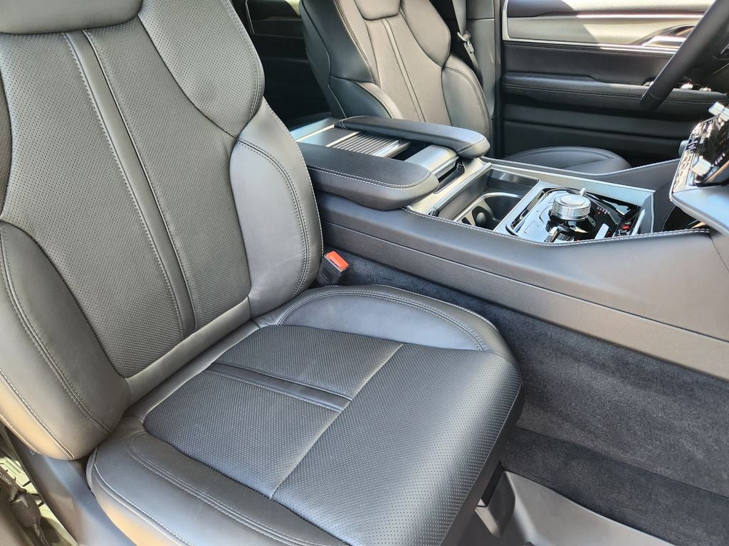 2026 Jeep Grand Wagoneer GRAND WAGONEER UPLAND 4X4