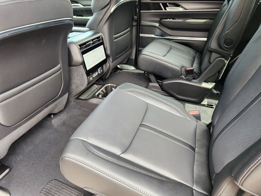 2026 Jeep Grand Wagoneer GRAND WAGONEER SUMMIT OBSIDIAN 4X4