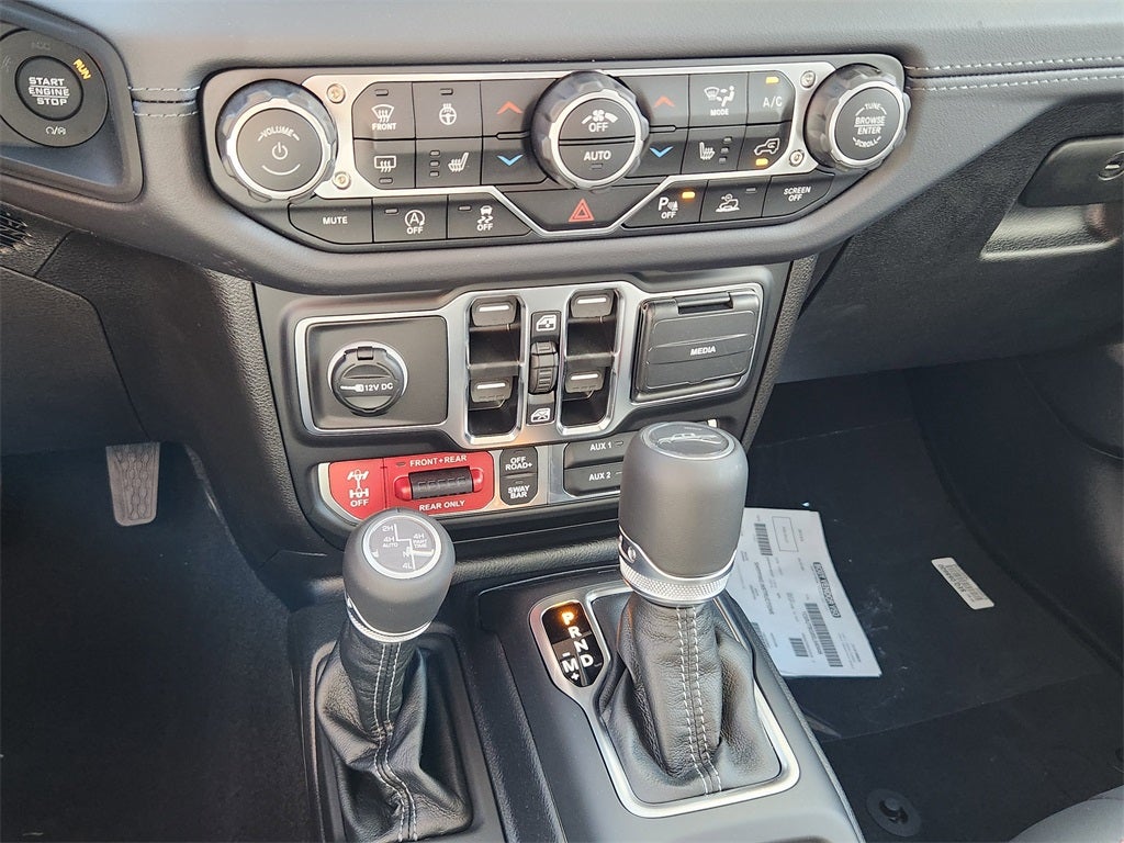 2025 Jeep Gladiator GLADIATOR RUBICON 4X4