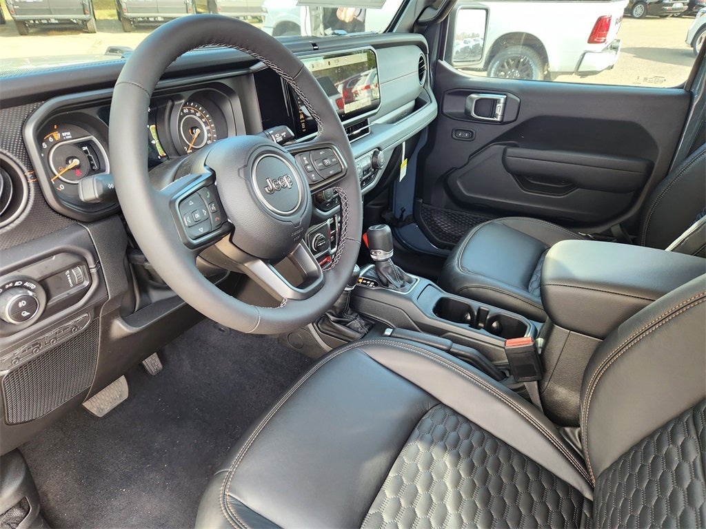 2025 Jeep Gladiator GLADIATOR MOJAVE 4X4