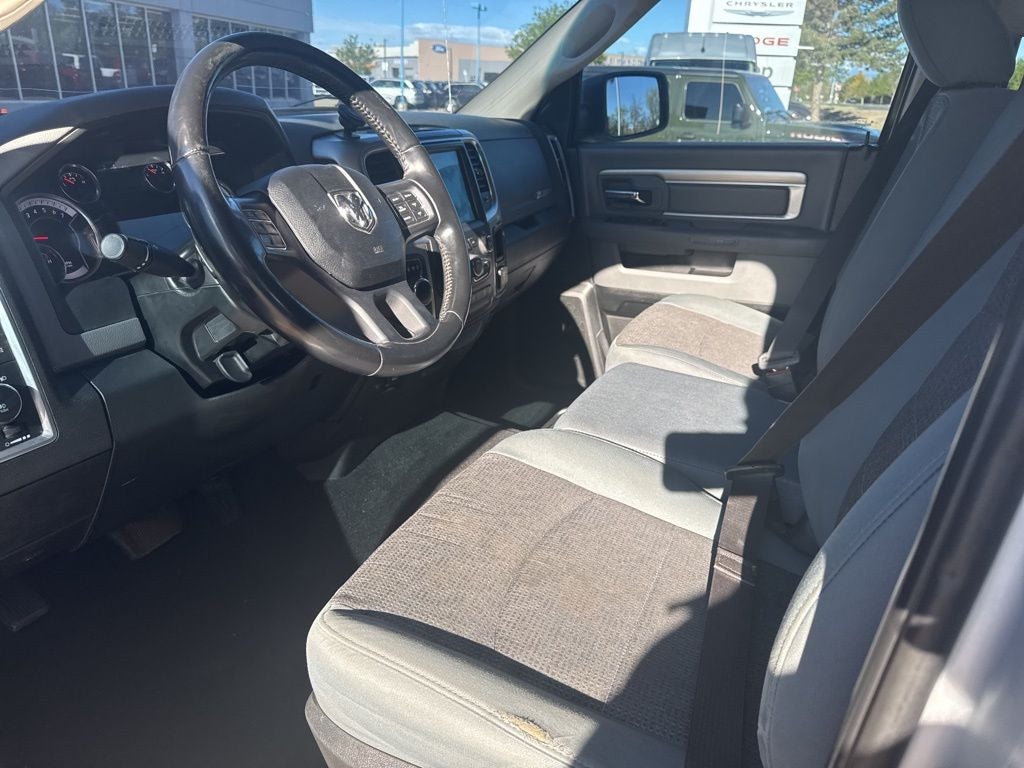 2018 RAM 1500 Big Horn Crew Cab 4x4 6'4' Box