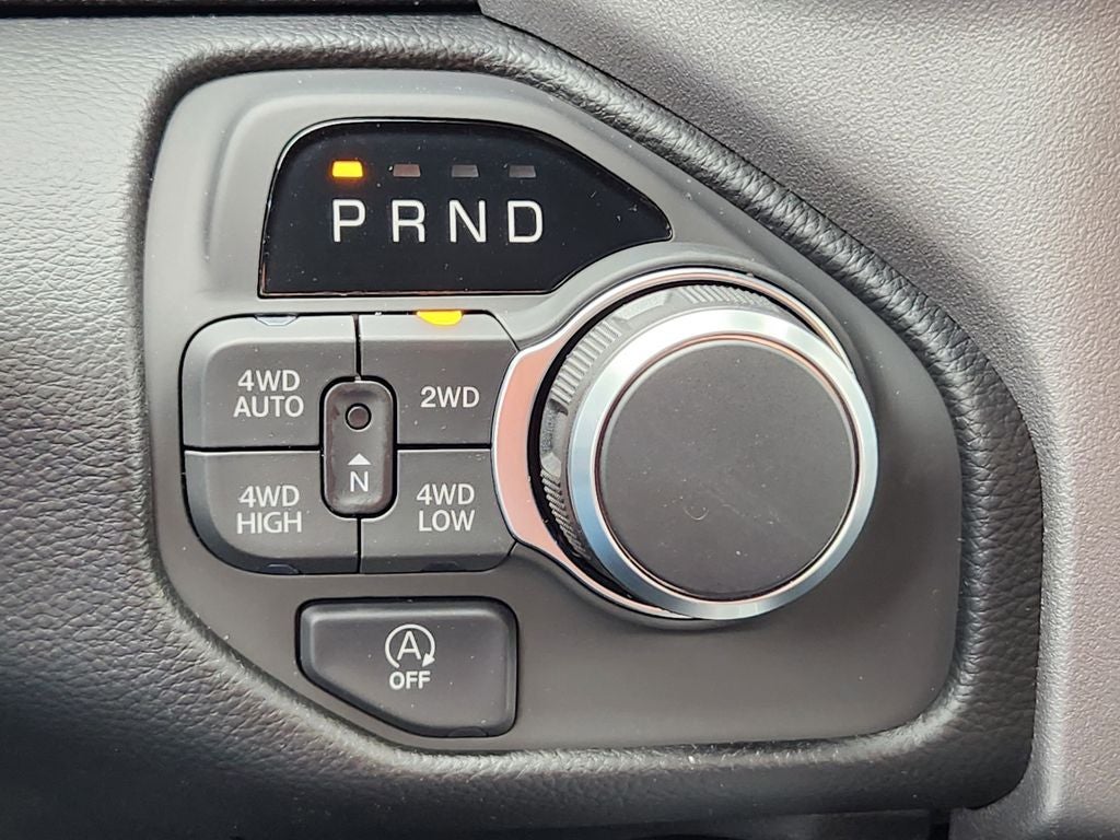 2026 RAM 1500 RAM 1500 BIG HORN QUAD CAB 4X4 6'4' BOX