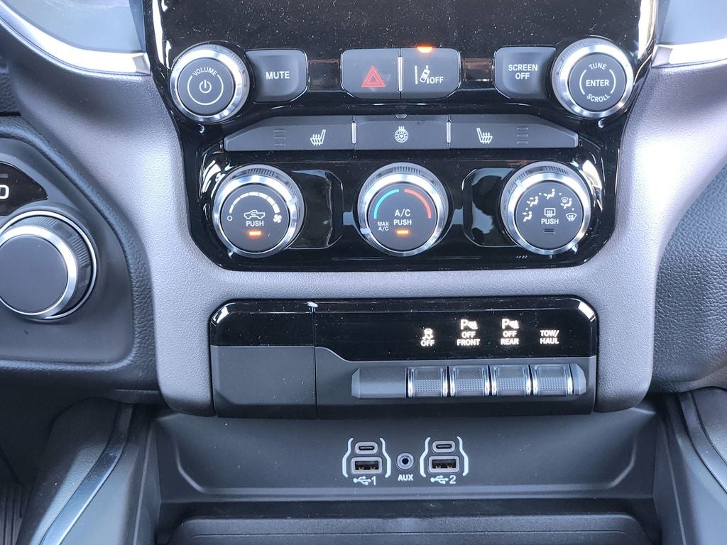 2026 RAM 1500 RAM 1500 BIG HORN CREW CAB 4X4 5'7' BOX