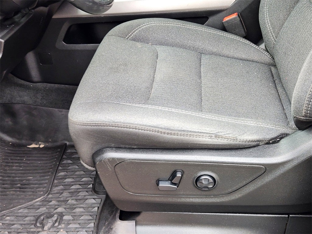 2020 RAM 1500 Big Horn Crew Cab 4x4 5'7' Box