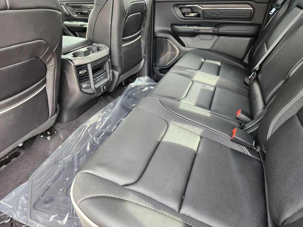 2026 RAM 1500 RAM 1500 LIMITED CREW CAB 4X4 5'7' BOX