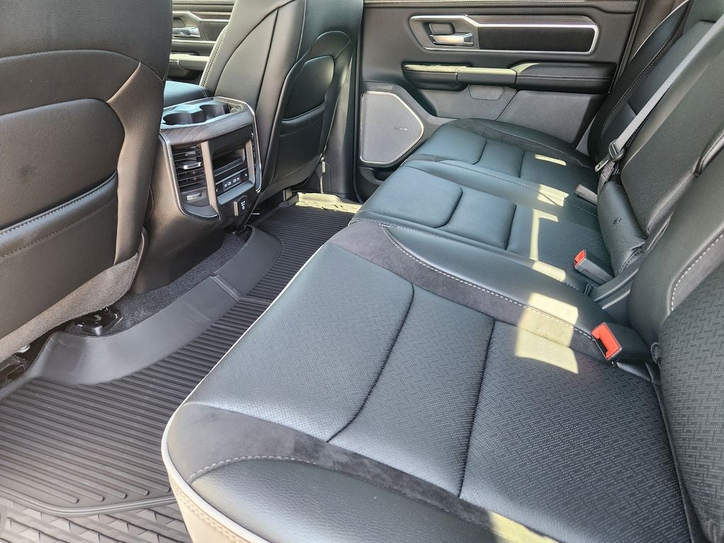 2026 RAM 1500 RAM 1500 LARAMIE CREW CAB 4X4 5'7' BOX