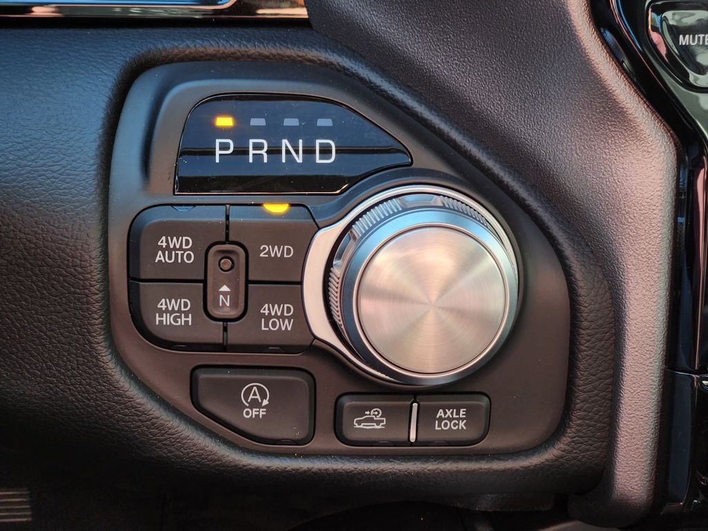 2026 RAM 1500 RAM 1500 LARAMIE CREW CAB 4X4 5'7' BOX