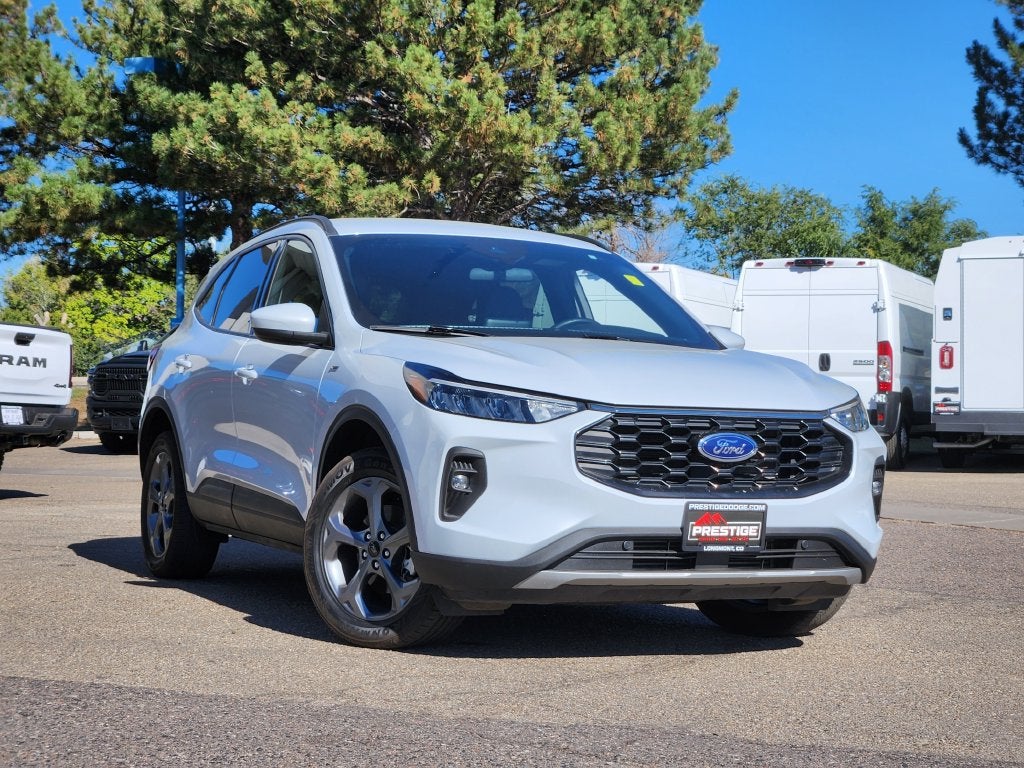 2025 Ford Escape ST-Line Select