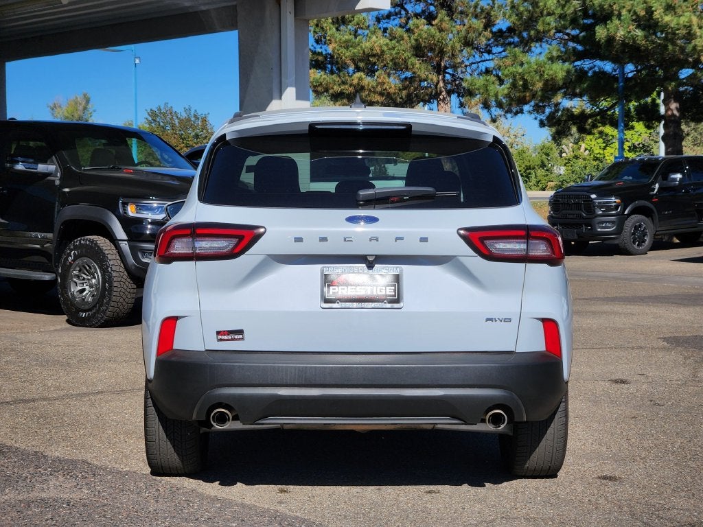 2025 Ford Escape ST-Line Select