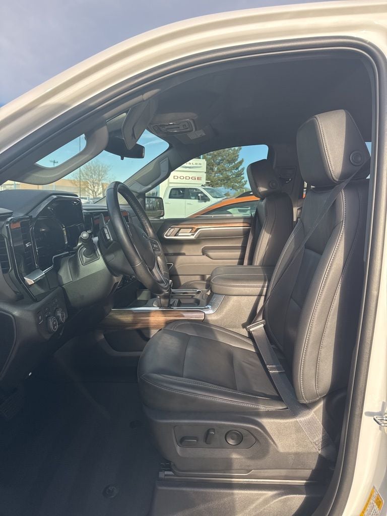 2024 Chevrolet Silverado 1500 4WD Crew Cab Short Bed RST