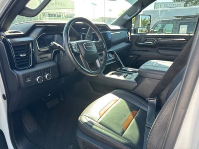 2024 GMC Sierra 3500HD 4WD Crew Cab Standard Bed AT4