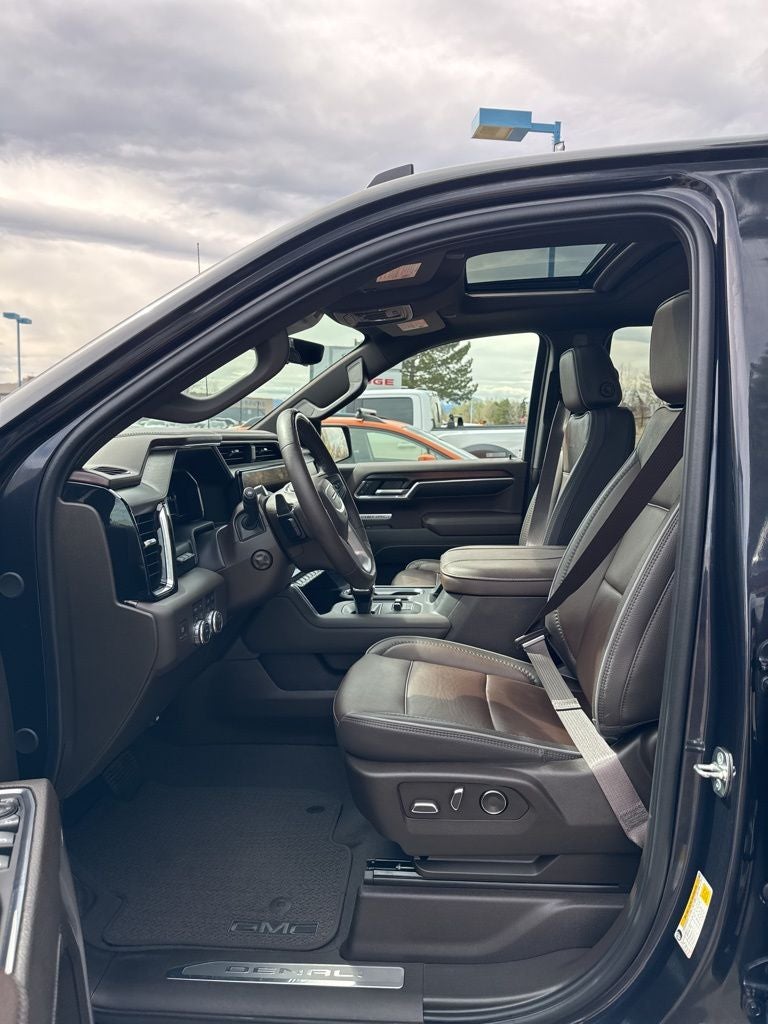 2024 GMC Sierra 1500 4WD Crew Cab Short Box Denali