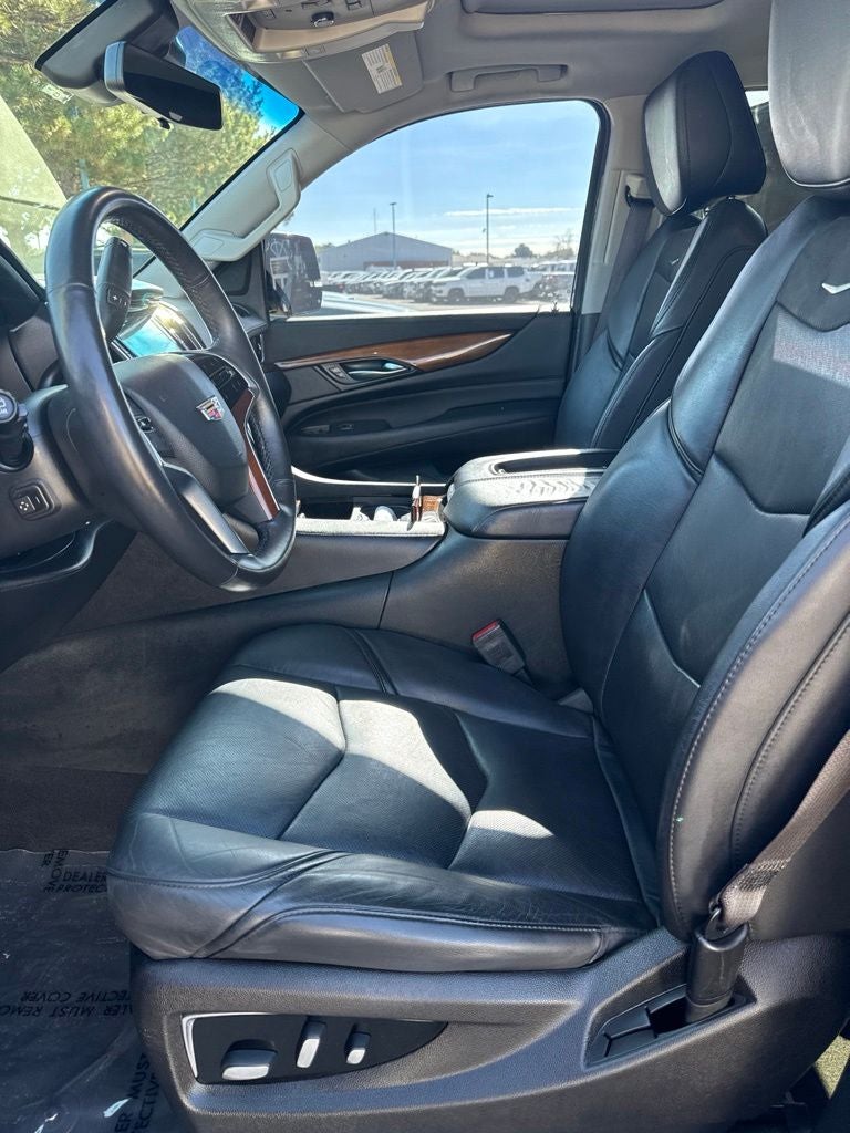 2017 Cadillac Escalade ESV Luxury