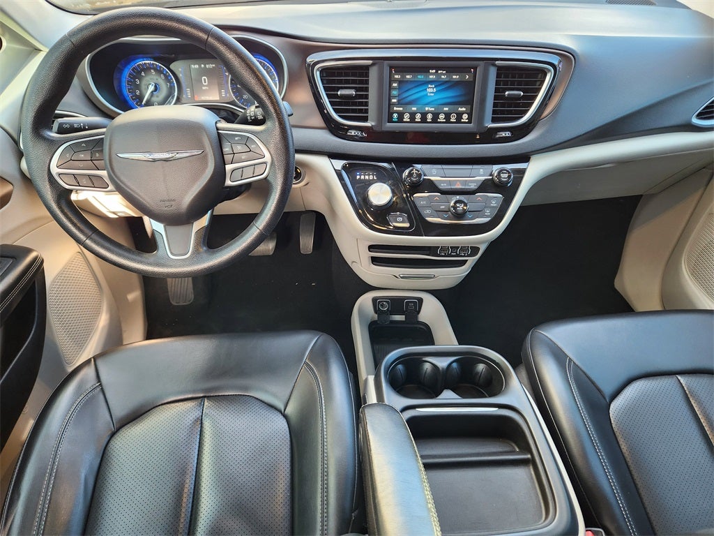 2021 Chrysler Voyager LXI