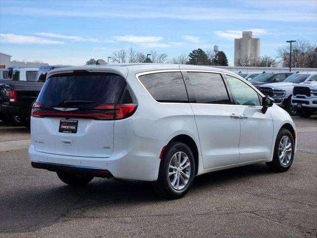 2026 Chrysler Pacifica PACIFICA SELECT AWD