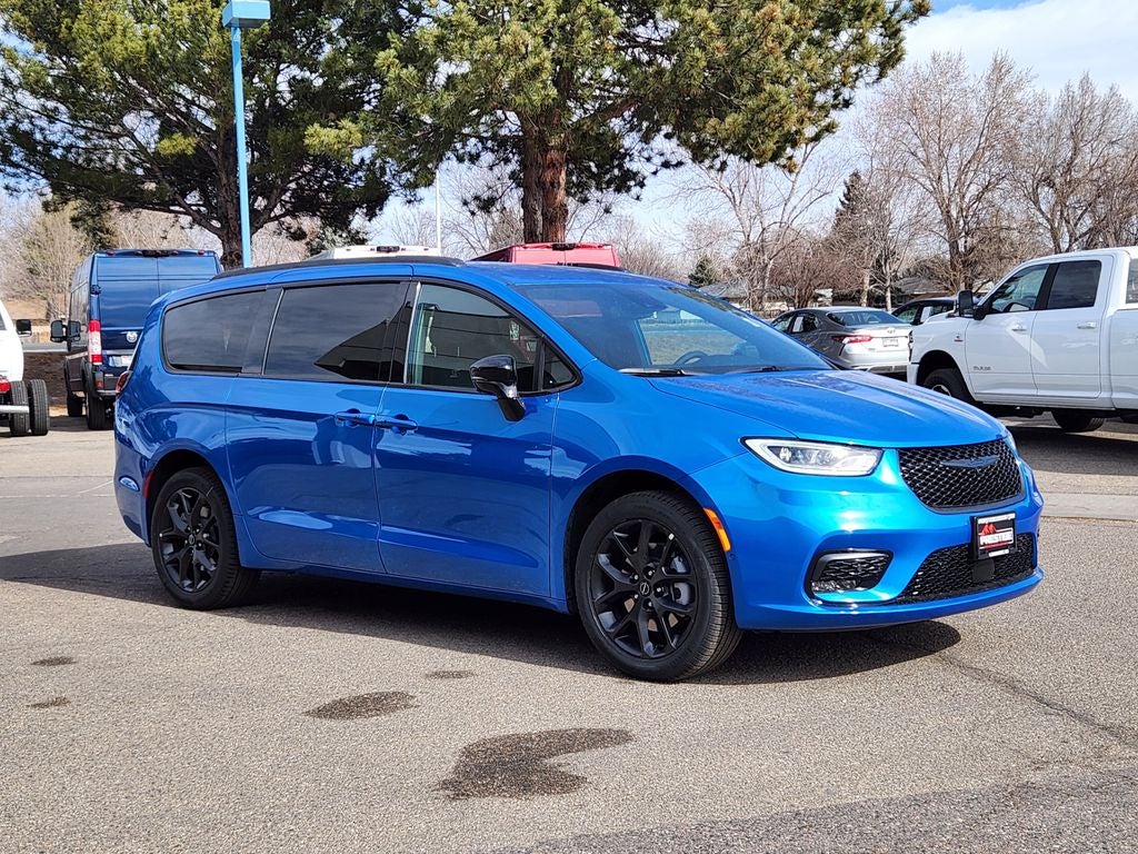 2026 Chrysler Pacifica PACIFICA SELECT AWD