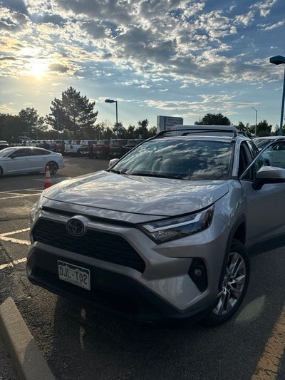 2024 Toyota Rav4 XLE Premium