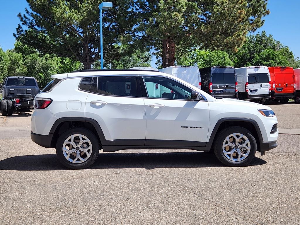 2026 Jeep Compass COMPASS LATITUDE 4X4