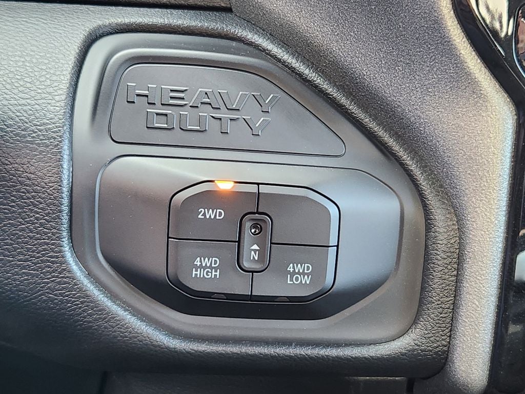 2026 RAM 3500 RAM 3500 TRADESMAN CREW CAB 4X4 8' BOX