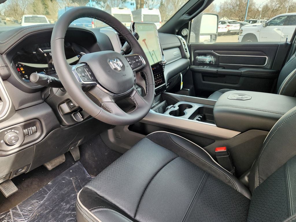 2026 RAM 3500 RAM 3500 LARAMIE CREW CAB 4X4 8' BOX