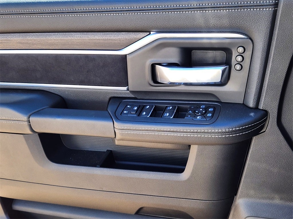 2025 RAM 3500 RAM 3500 LARAMIE CREW CAB 4X4 8' BOX