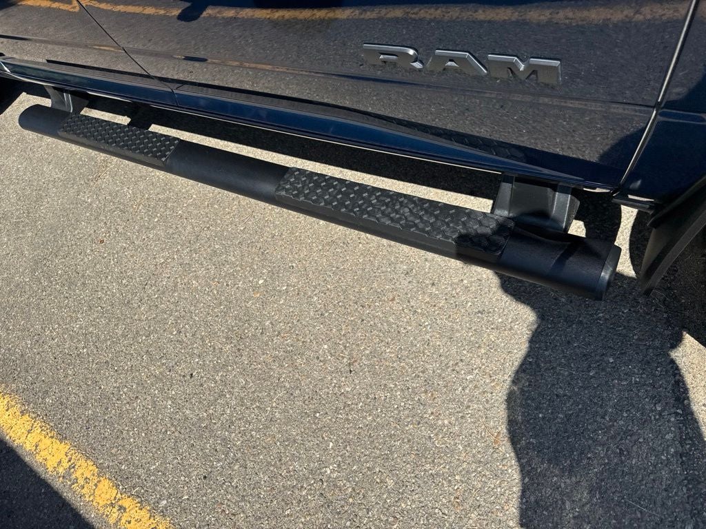 2024 RAM 3500 Laramie Crew Cab 4x4 8' Box