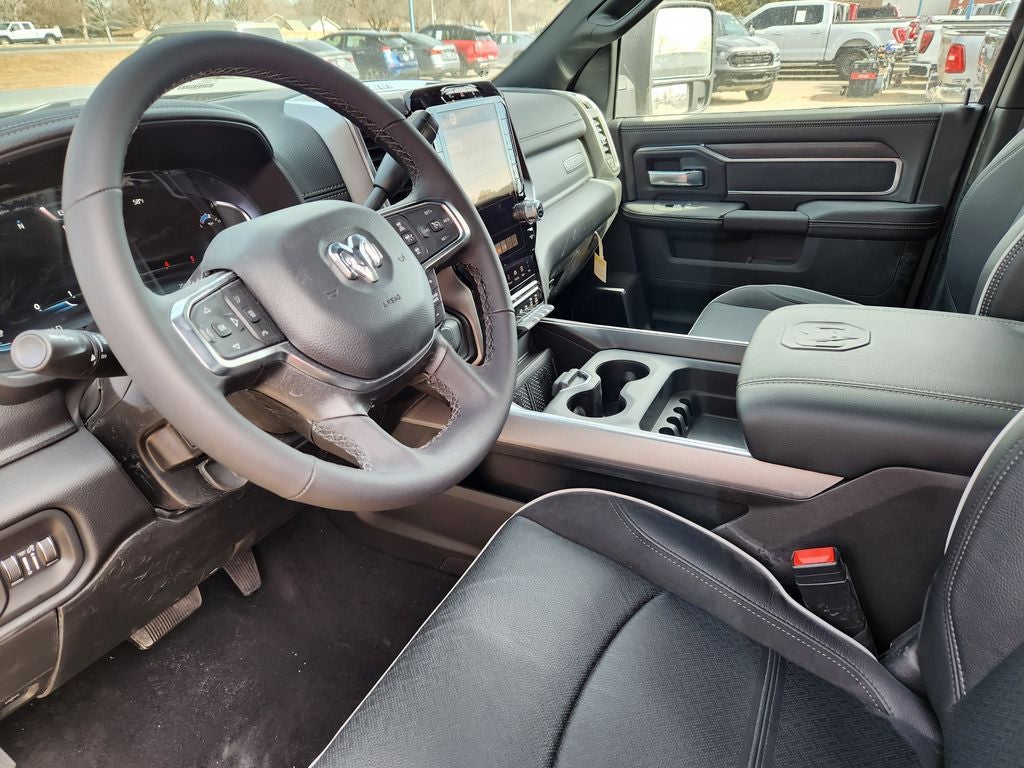 2026 RAM 3500 RAM 3500 LARAMIE CREW CAB 4X4 8' BOX