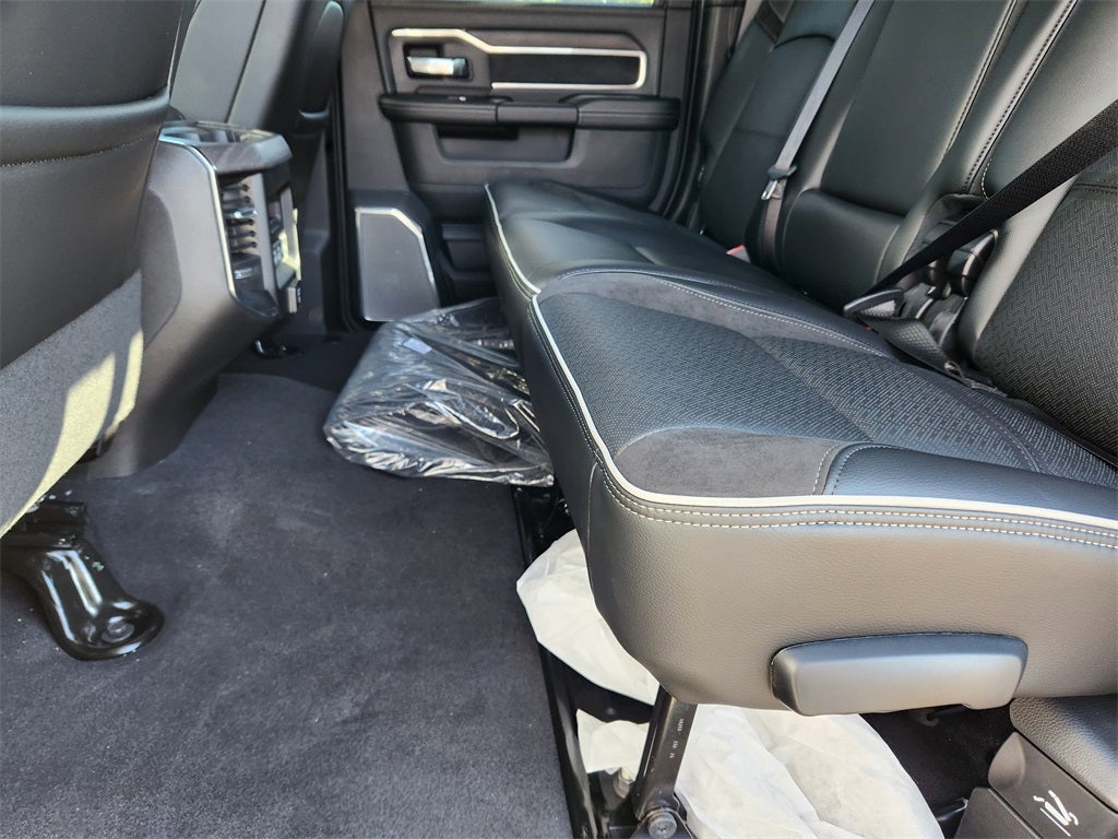 2026 RAM 3500 RAM 3500 LARAMIE MEGA CAB 4X4 6'4' BOX