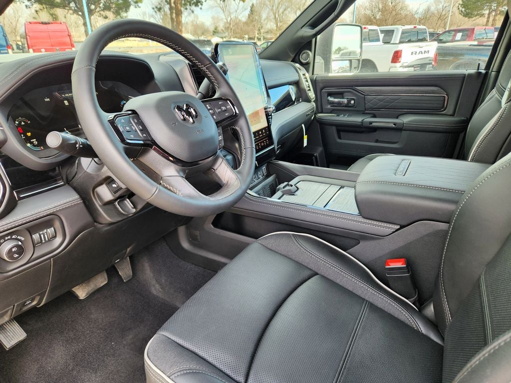 2026 RAM 3500 RAM 3500 LIMITED CREW CAB 4X4 8' BOX