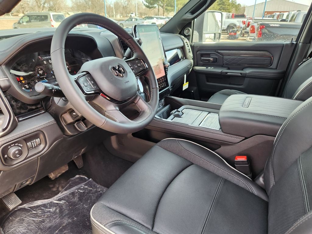 2026 RAM 3500 RAM 3500 LIMITED CREW CAB 4X4 8' BOX