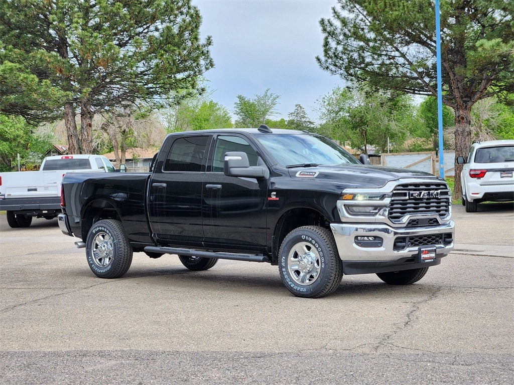 2025 RAM 2500 RAM 2500 TRADESMAN CREW CAB 4X4 6'4' BOX