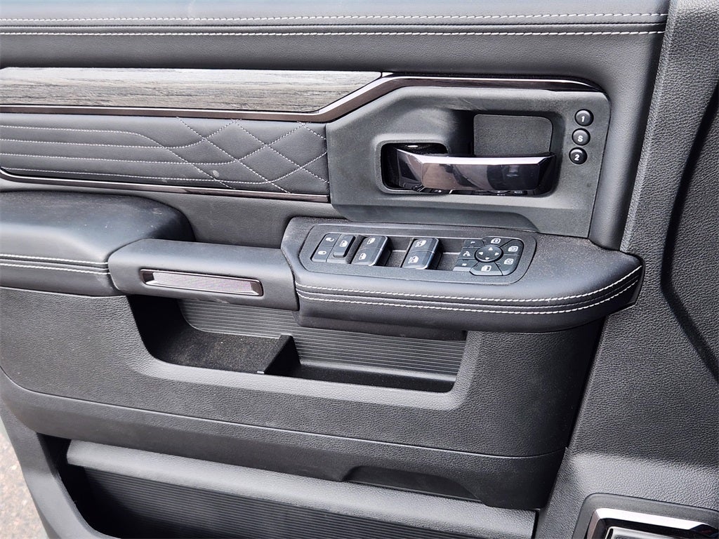 2026 RAM 2500 RAM 2500 LIMITED CREW CAB 4X4 6'4' BOX