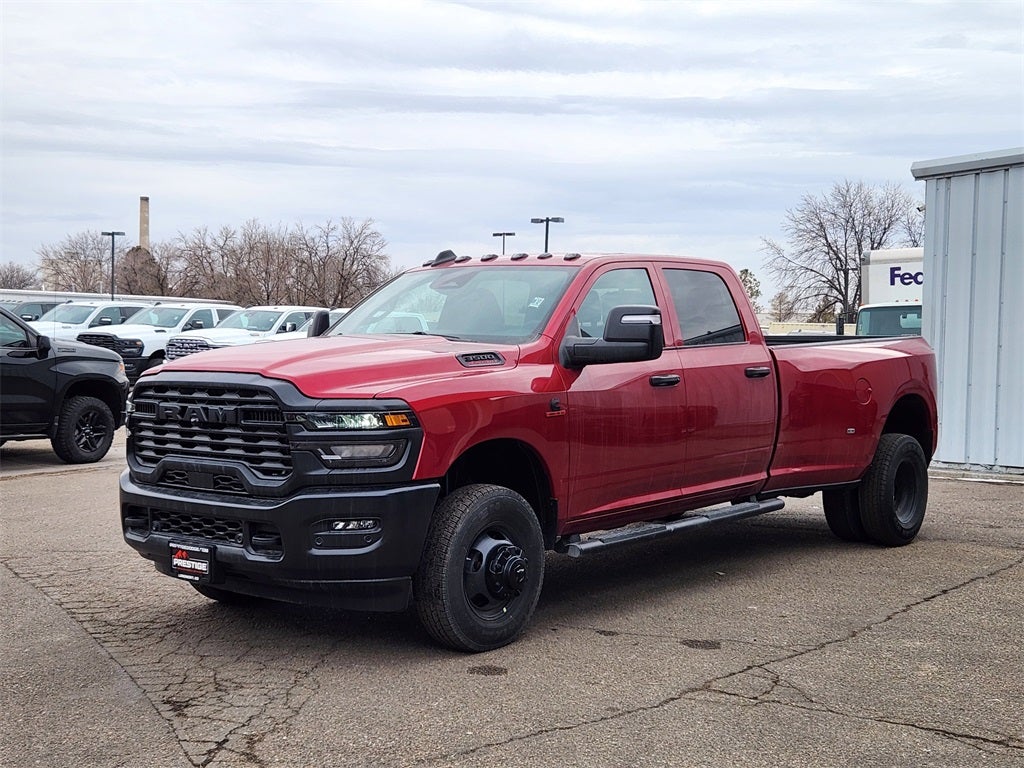 2026 RAM 3500 RAM 3500 TRADESMAN CREW CAB 4X4 8' BOX