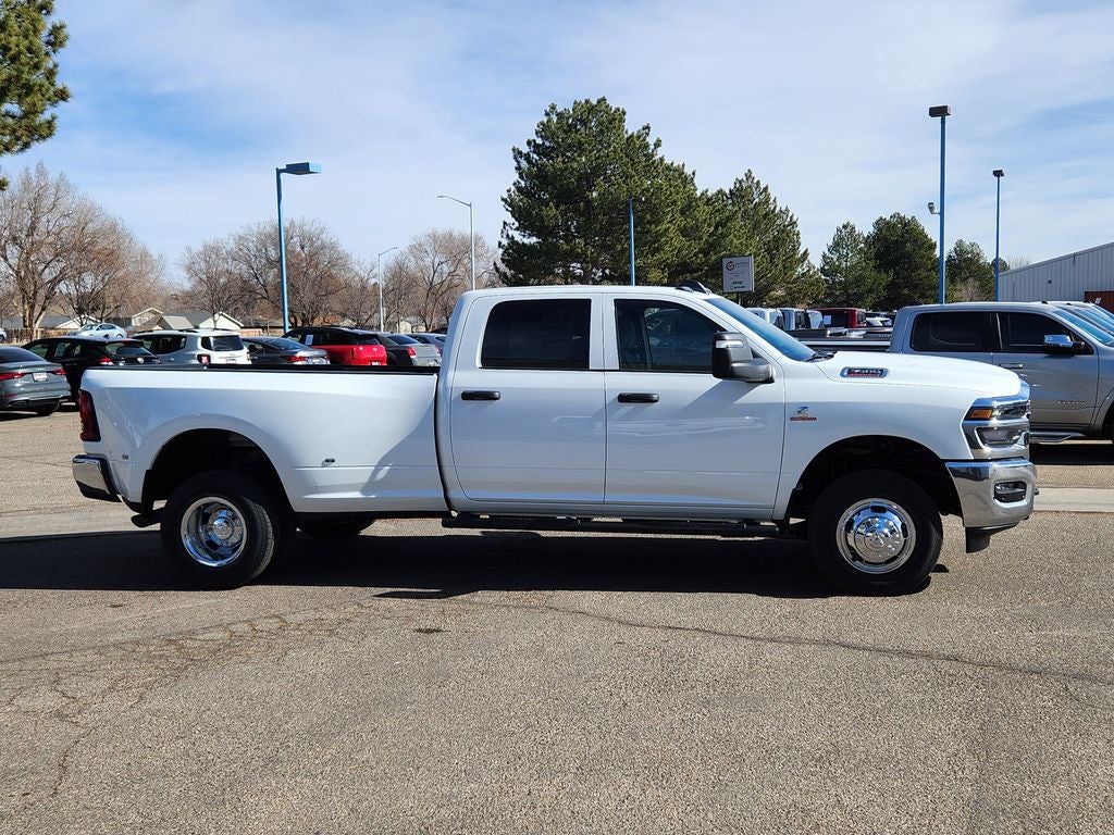 2026 RAM 3500 RAM 3500 TRADESMAN CREW CAB 4X4 8' BOX