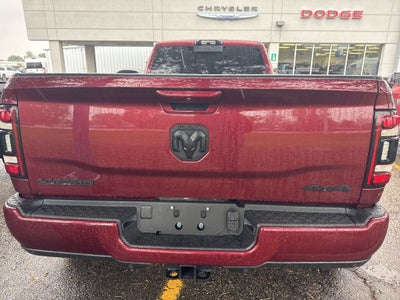 2022 RAM 3500 Laramie Crew Cab 4x4 8' Box