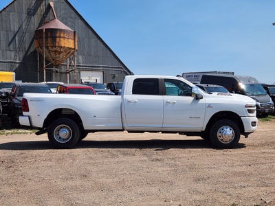 2026 RAM 3500 RAM 3500 LARAMIE CREW CAB 4X4 8' BOX