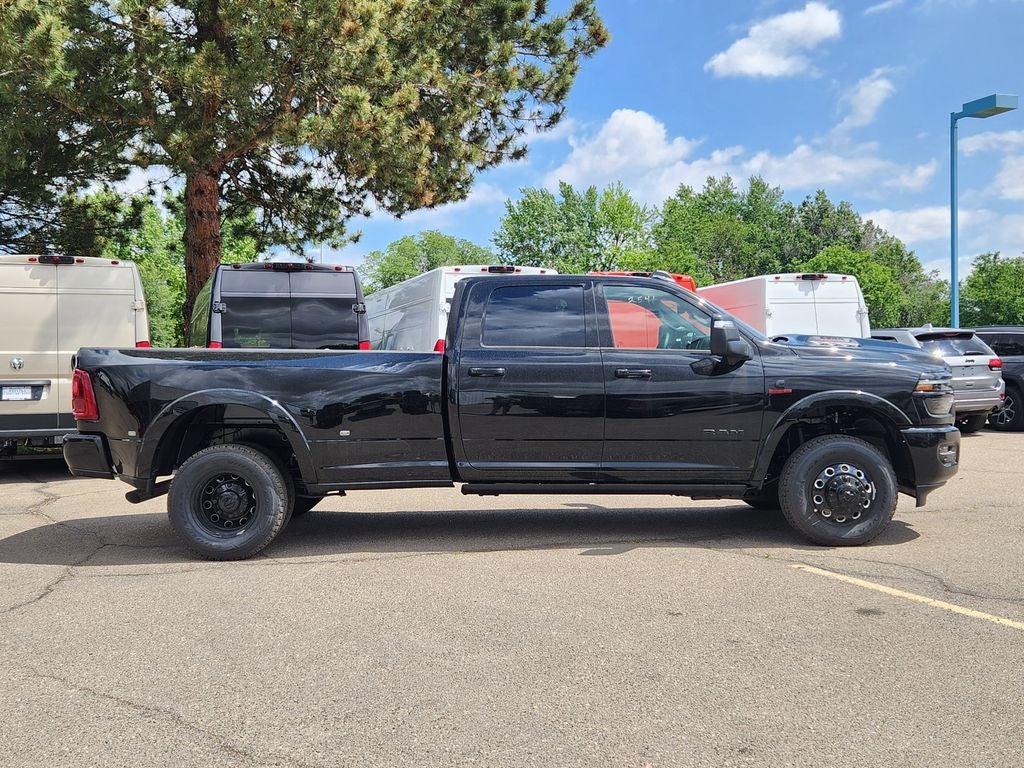 2026 RAM 3500 RAM 3500 LIMITED CREW CAB 4X4 8' BOX
