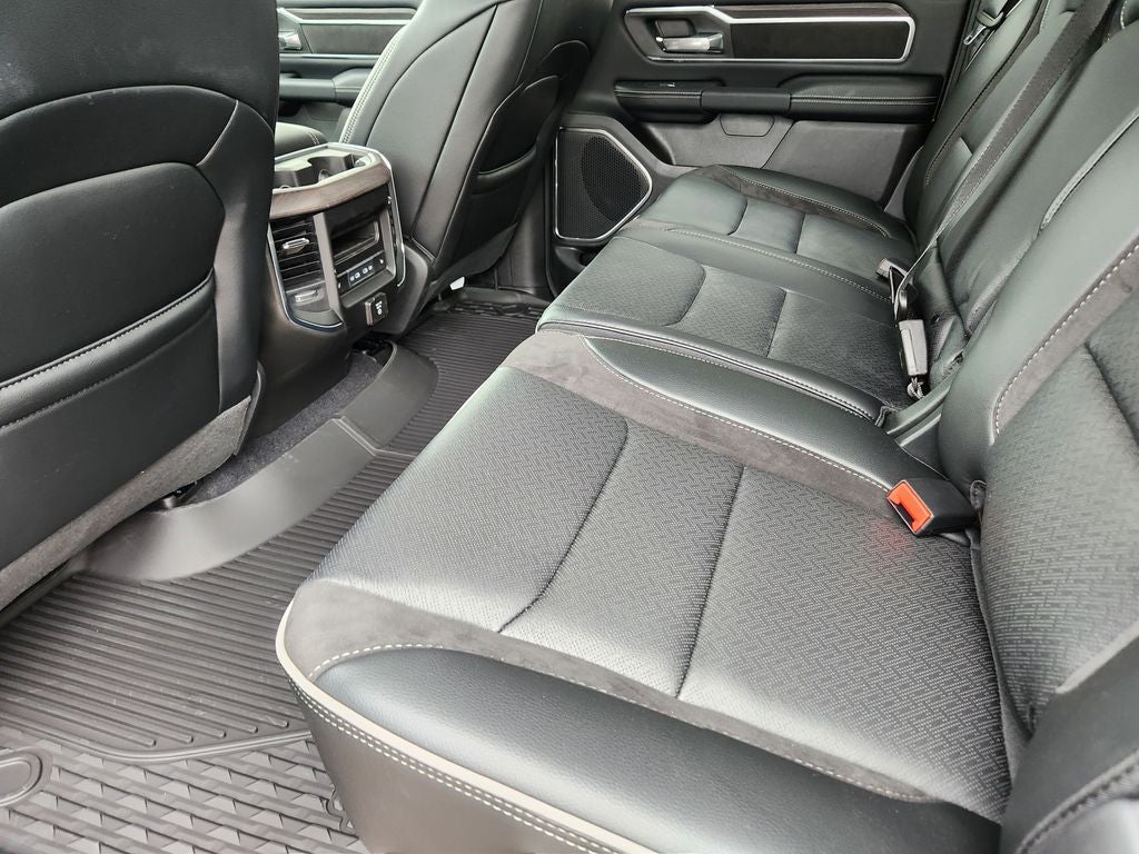 2026 RAM 1500 RAM 1500 LARAMIE CREW CAB 4X4 5'7' BOX