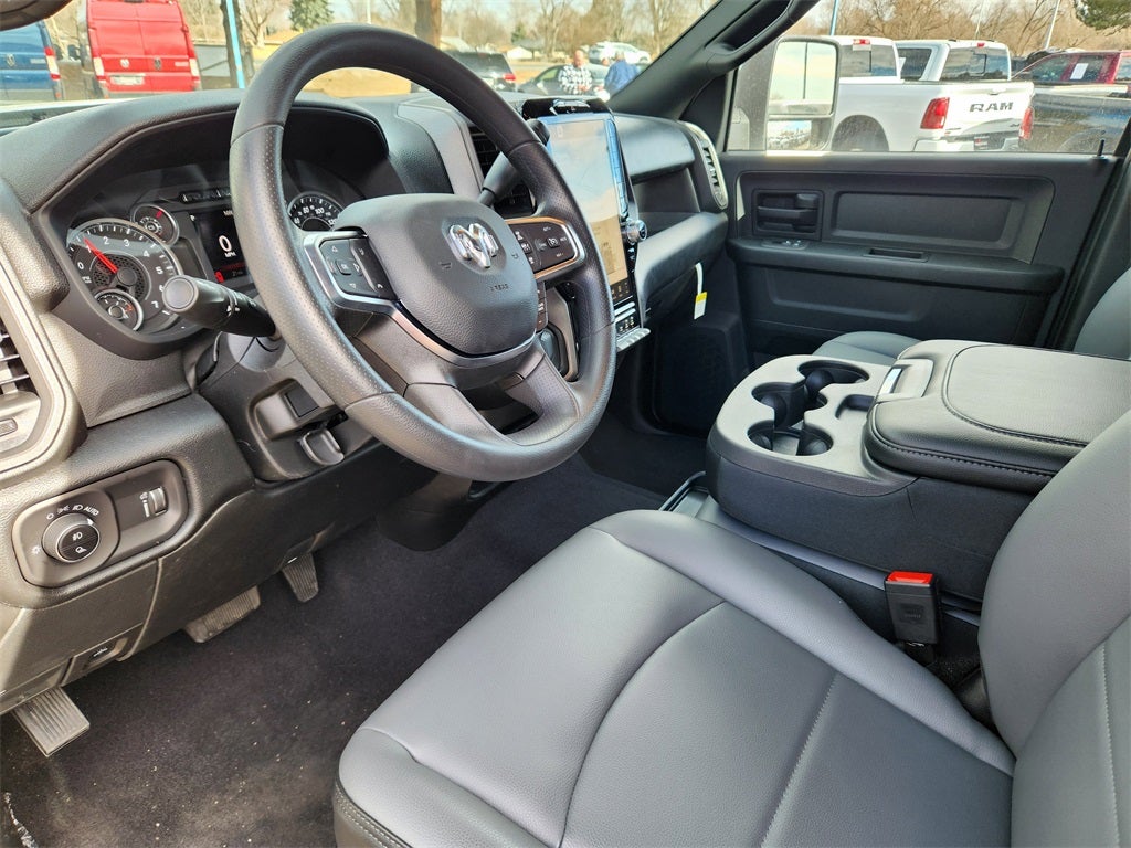 2026 RAM 2500 RAM 2500 TRADESMAN CREW CAB 4X4 6'4' BOX