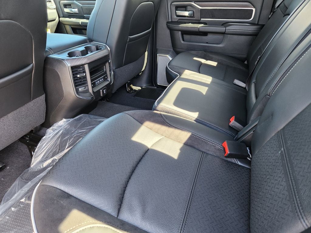 2026 RAM 2500 RAM 2500 LARAMIE CREW CAB 4X4 6'4' BOX