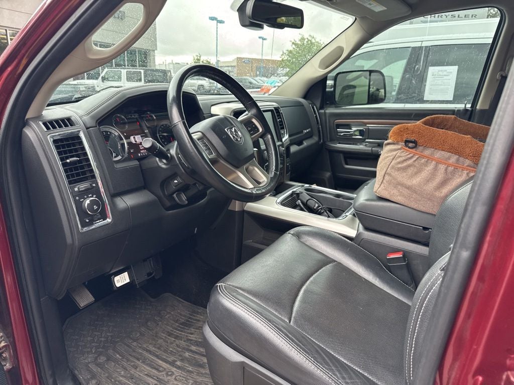 2017 RAM 2500 Laramie Crew Cab 4x4 6'4' Box