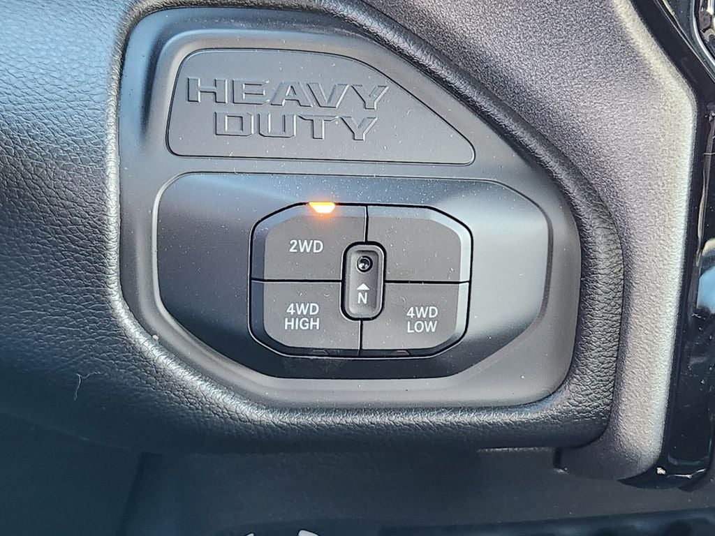 2026 RAM 2500 RAM 2500 TRADESMAN CREW CAB 4X4 8' BOX