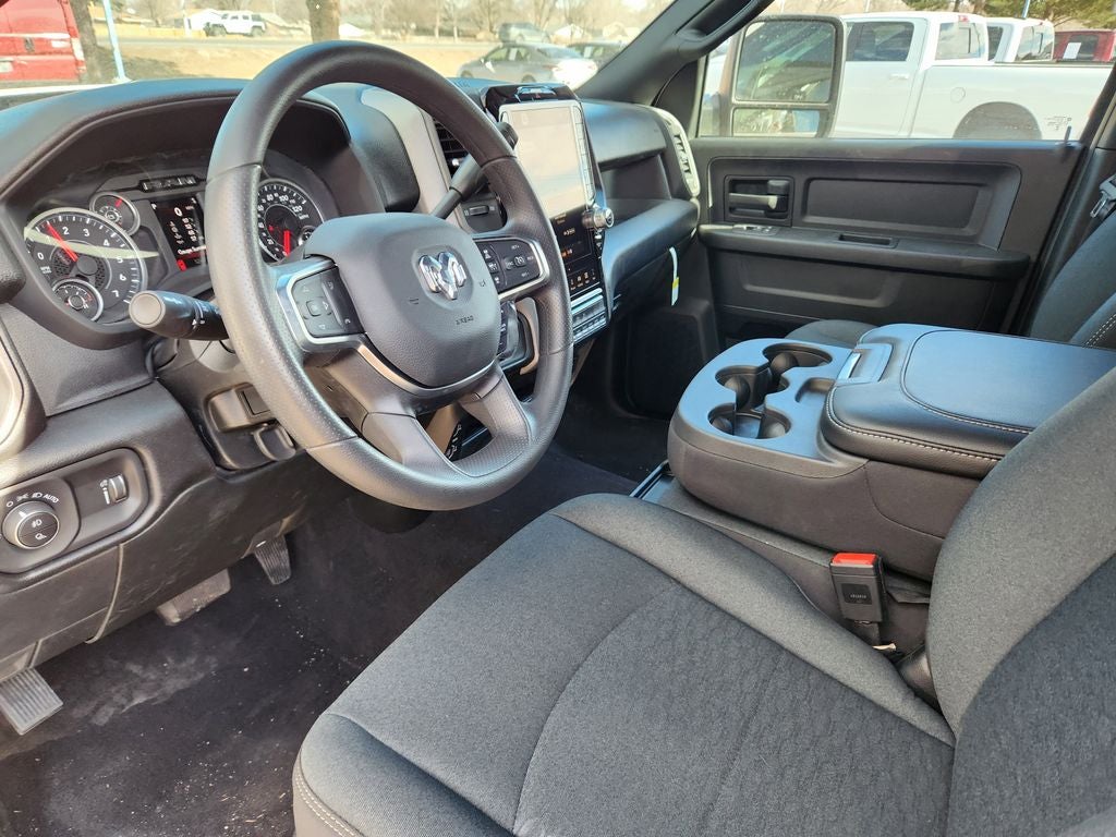 2026 RAM 2500 RAM 2500 TRADESMAN CREW CAB 4X4 8' BOX